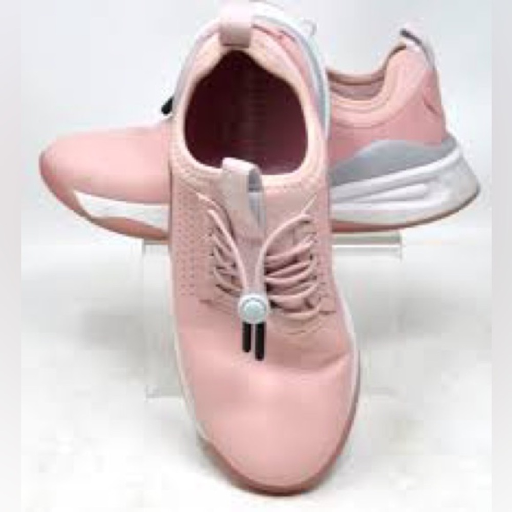 Clove Pink Nursing Shoes Sz 7